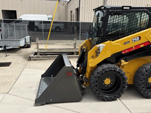 Spider Attachments Special High Capacity 60" wide 1 Yard Bucket