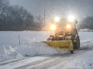 SnowWolf QuattroPlow arado lateral automático para cargadoras de ruedas