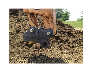 WERK-BRAU D-Lock Variable Center Hydraulic Coupler for 42,000 - 68,000 lbs. Excavators (20,25 & 30MT)