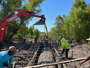 Mongo Spade bucket for excavators 2000-10000 lbs.