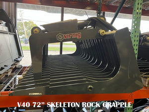 ARTÍCULO EN LIQUIDACIÓN: NUEVA GRAPA ESQUELETA PARA ROCA VIRNIG V40 DE 72" CON LADOS ABIERTOS PARA MINICARGADORA