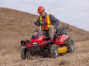 CANYCOM CMX2408 ride on brush cutter