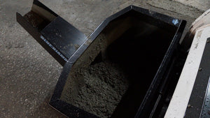 Cuchara dispensadora BLUE DIAMOND para minicargadoras