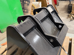 SPIDER ATTACHMENTS 24" Dirt Bucket BOBCAT X-Change coupler