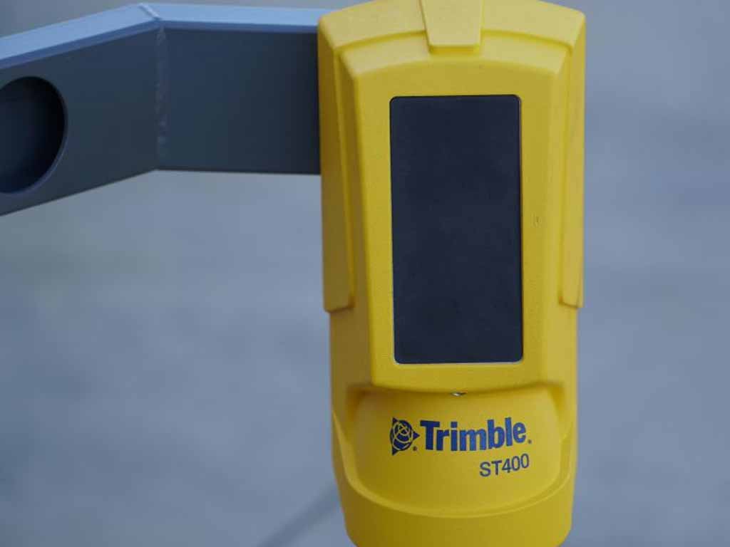 HITCHDOC grading box with futtura laser control equipment for skid steer loaders