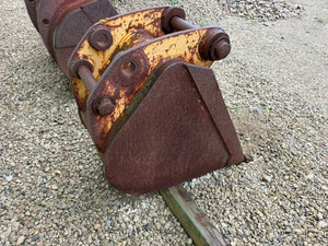 USED 18" HEAVY DUTY BUCKET