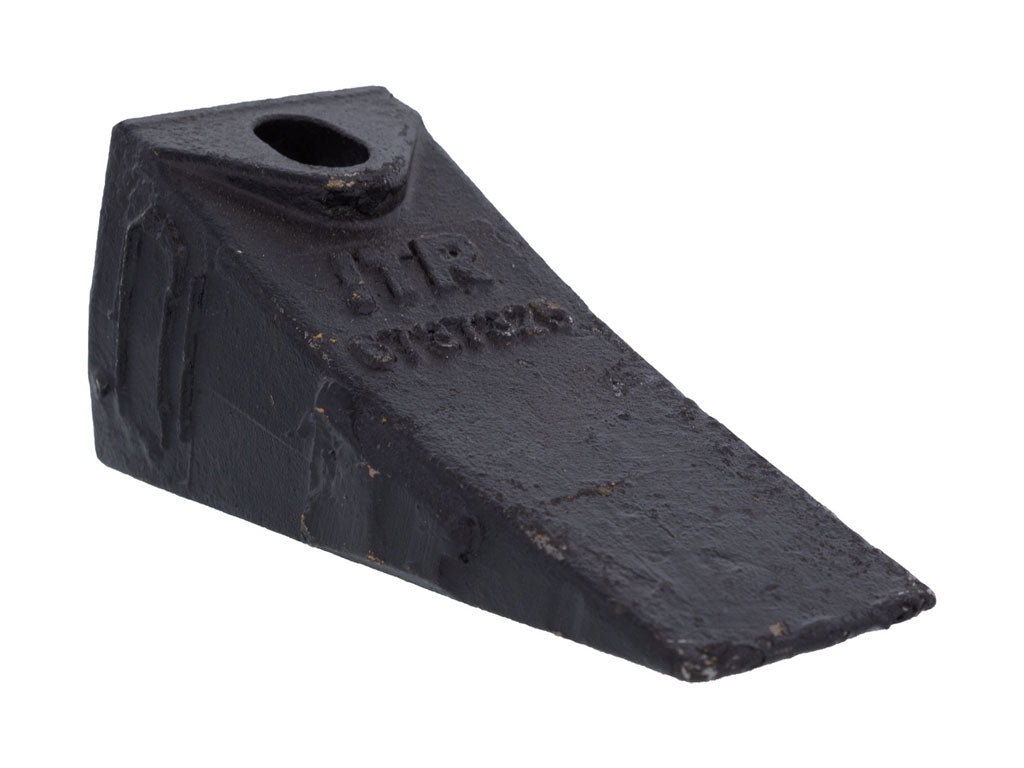 6737325 ITR TOOTH FOR BOBCAT SKID STEER BUCKETS