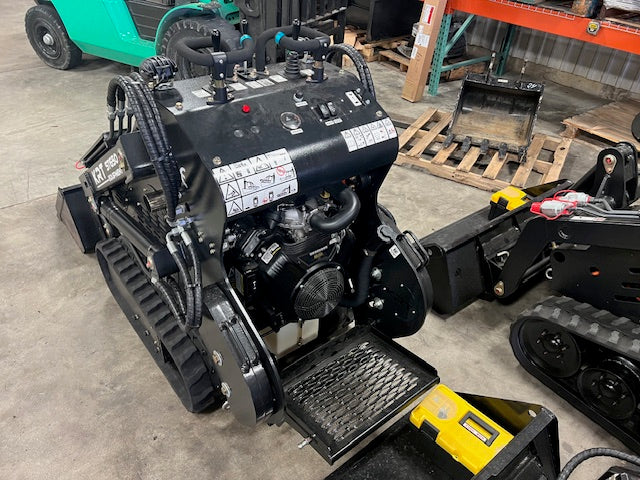 KRT ST650 mini loader