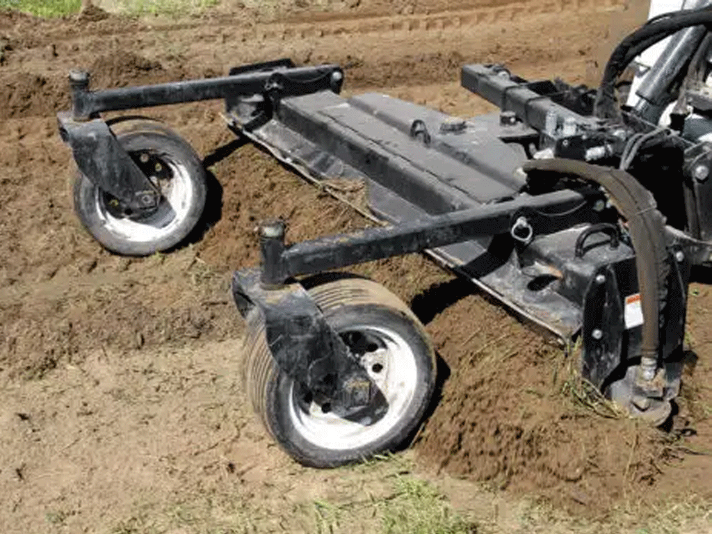 Erskine Floating soil conditioner for skid steer loader