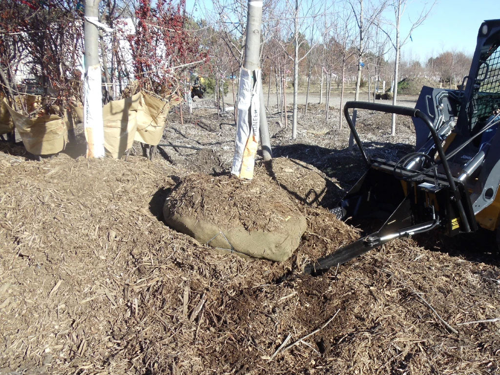 DPM nursery jaws 1 new style for machines with universal skid steer coupler