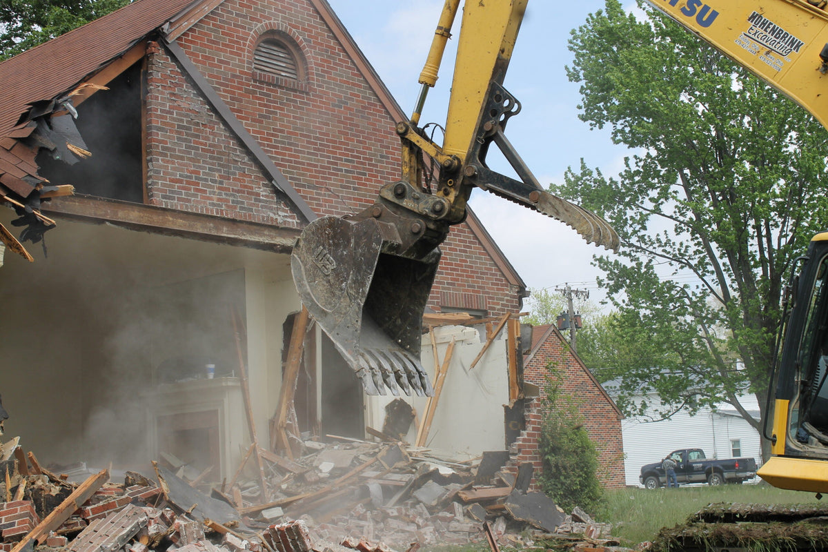 WERK-BRAU Universal Stick Mounted thumb for excavators 5,000 - 11,000 lbs. (MINI 1 , 15 & 2)