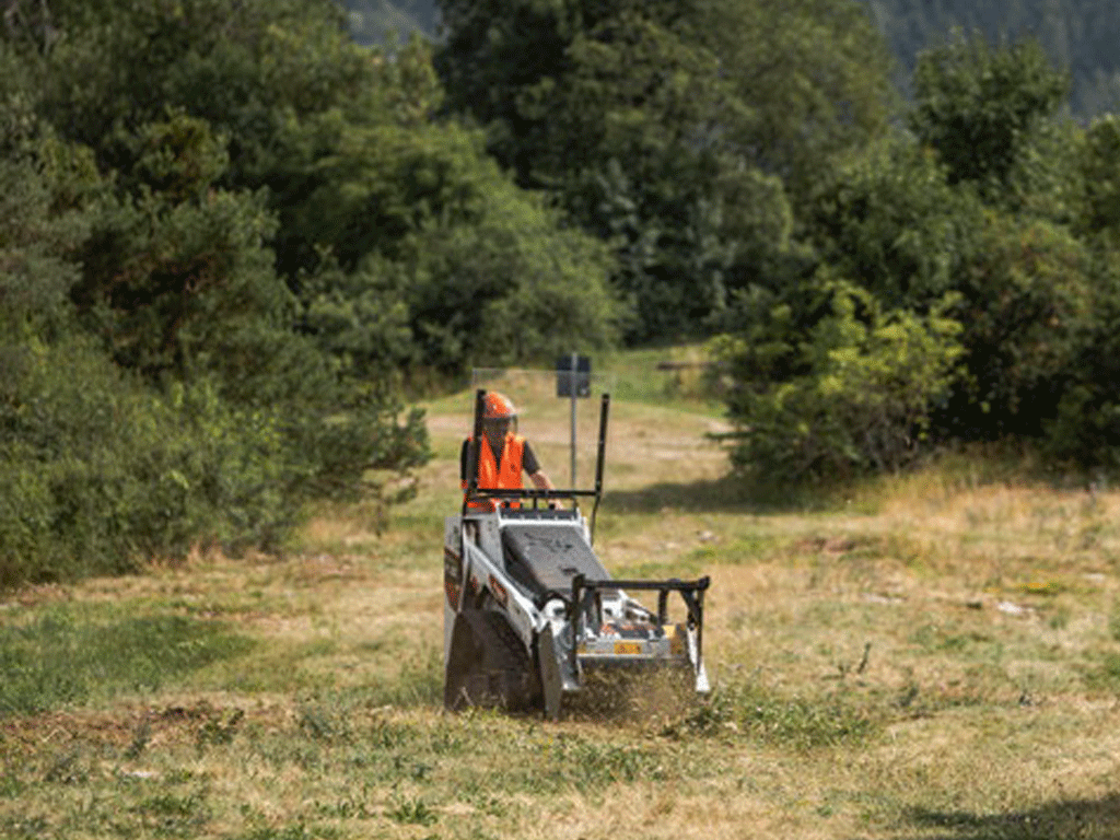 FAE BL0/ML Mini Skid Steer Forestry Mulcher | 24–40 HP
