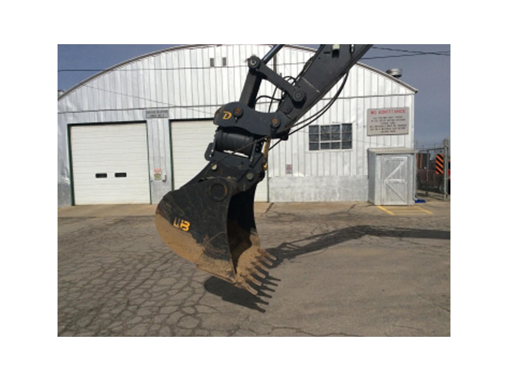 WERK BRAU Hydra-Clamp Cuchara y rastrillo para excavadoras 24,000 - 42,000 lbs (12 &amp; 15MT)