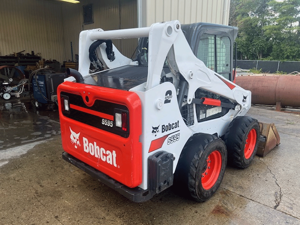 BOBCAT S595 Skid Steer Loader