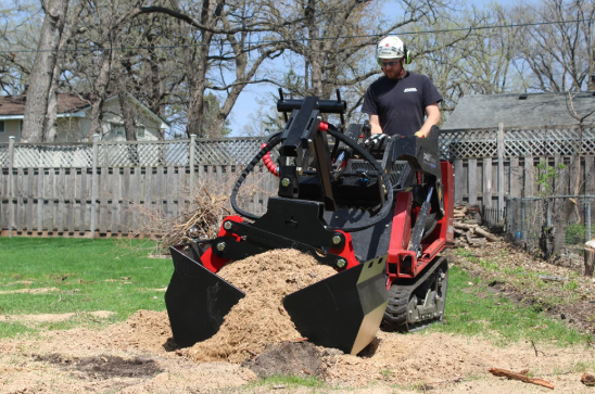 Branch Manager BMG Clamshell Grapple Attachment