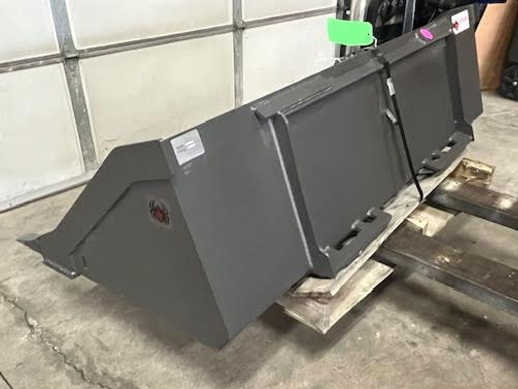 SPIDER Attachments Heavy duty low profile buckets for skid steer loaders