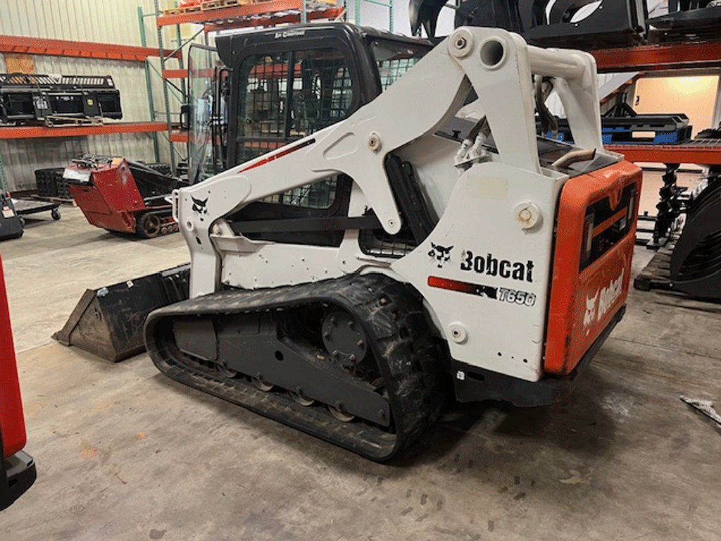 BOBCAT T650 Compact track loader