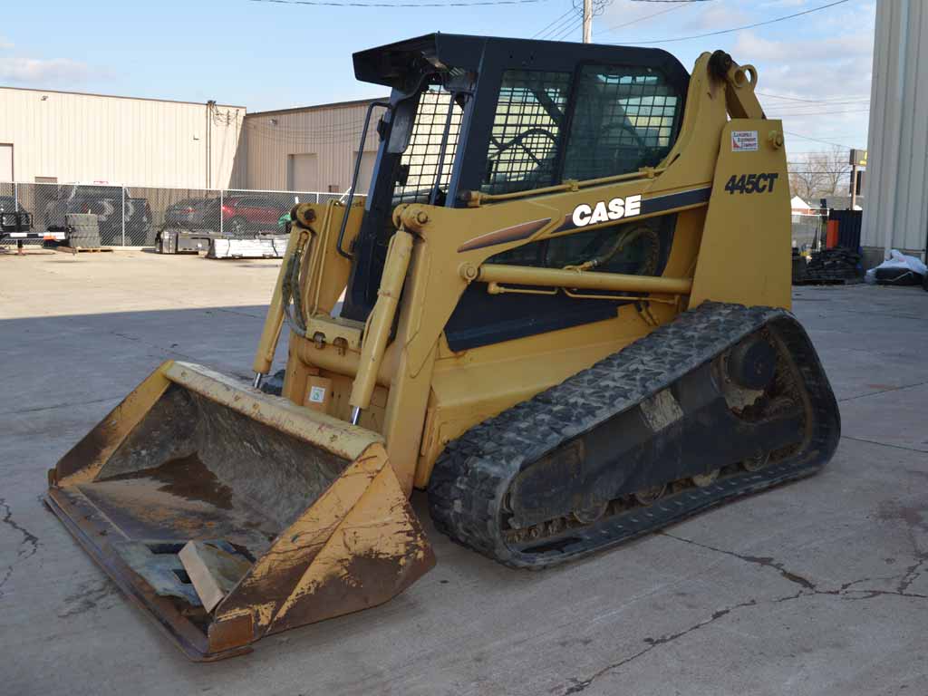 CARGADORA DE ORUGAS COMPACTA CASE 445CT
