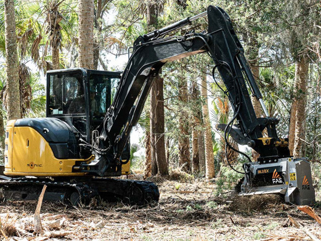 Trituradora forestal FAE BL1/EX-BL1/EX/VT con limitador de mordida para miniexcavadoras, 8000 - 15000 lbs.