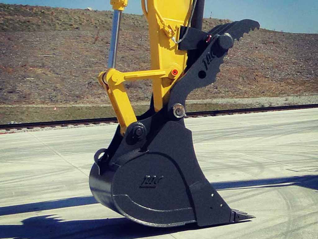 TAG 20000 - 24000 lbs dirt style excavator buckets