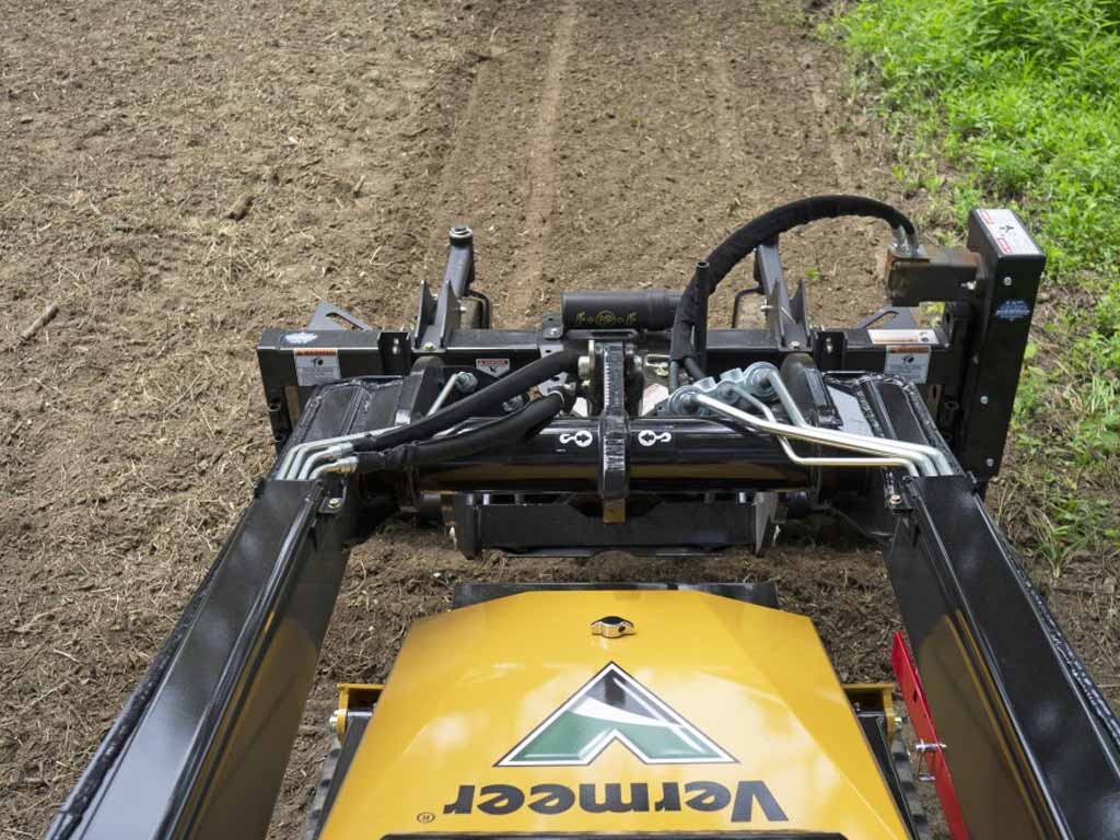 BLUE DIAMOND Power rake for mini loader