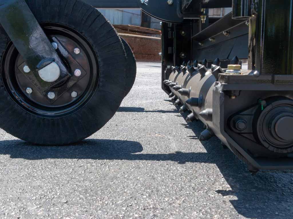 BLUE DIAMOND Power rake for mini loader