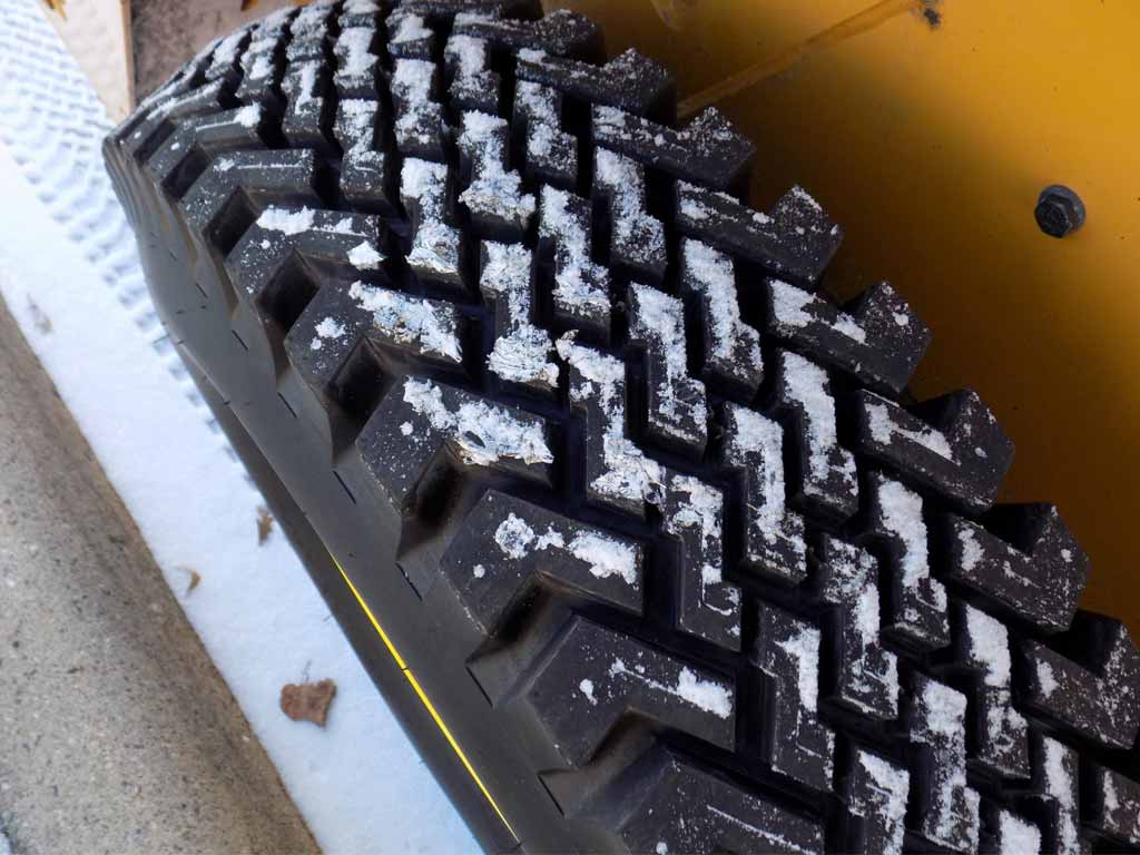 Snow Wolf WolfPaws snow tires for skid steers