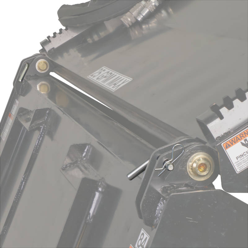 Escoba recogedora VIRNIG con depósito de agua interior para minicargadora