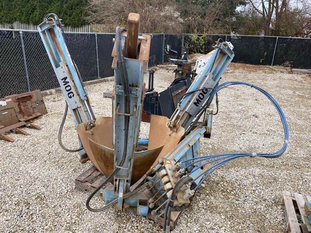 CARETREE 501HD tree spade for skid steer