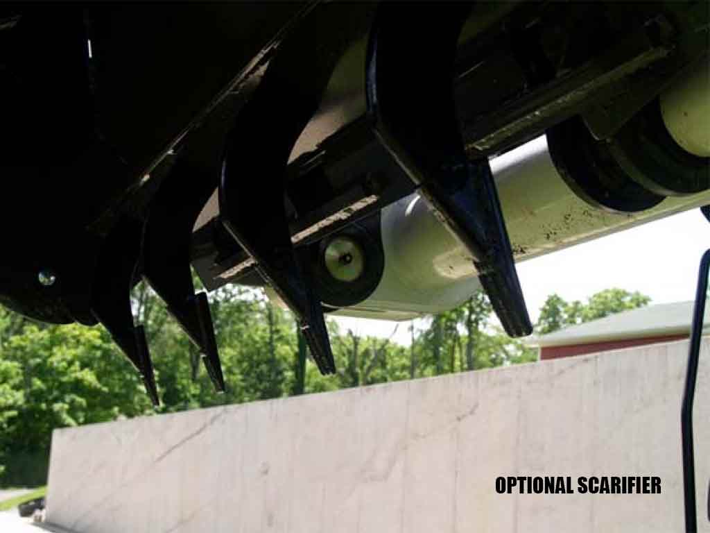 PADALIN tiller for machines with universal skid steer mounting