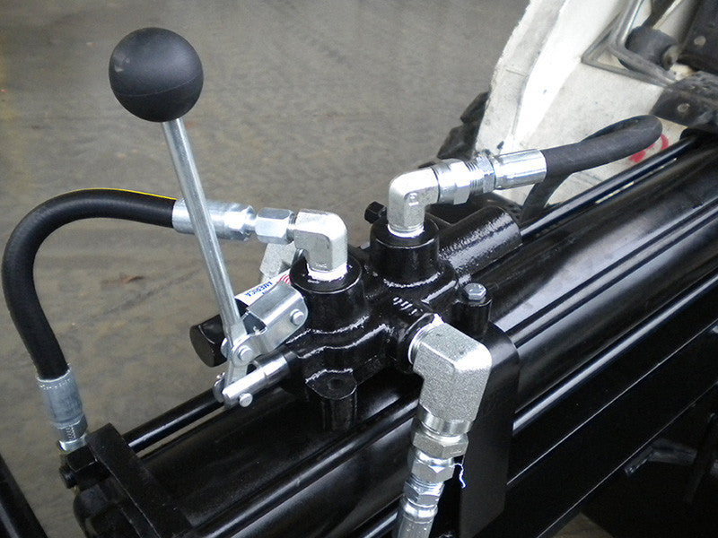 BLUE DIAMOND log splitter for skid steers