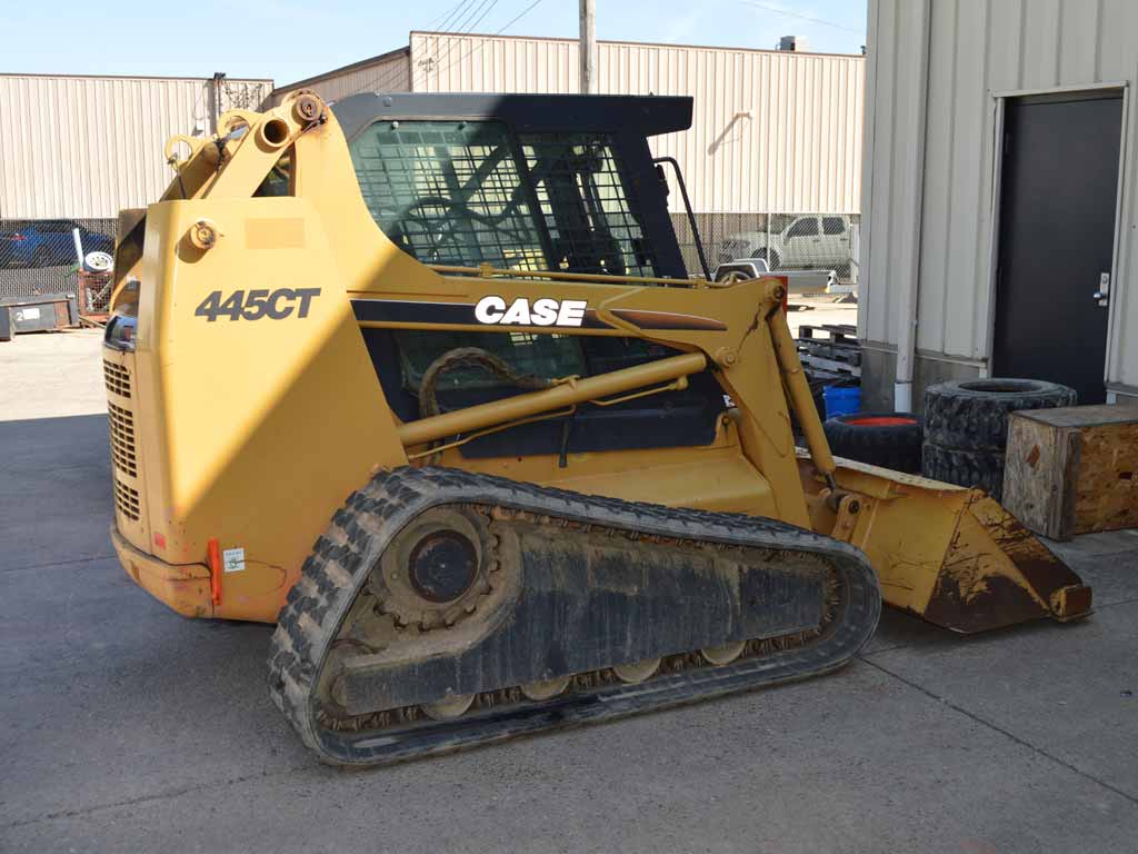 CARGADORA DE ORUGAS COMPACTA CASE 445CT