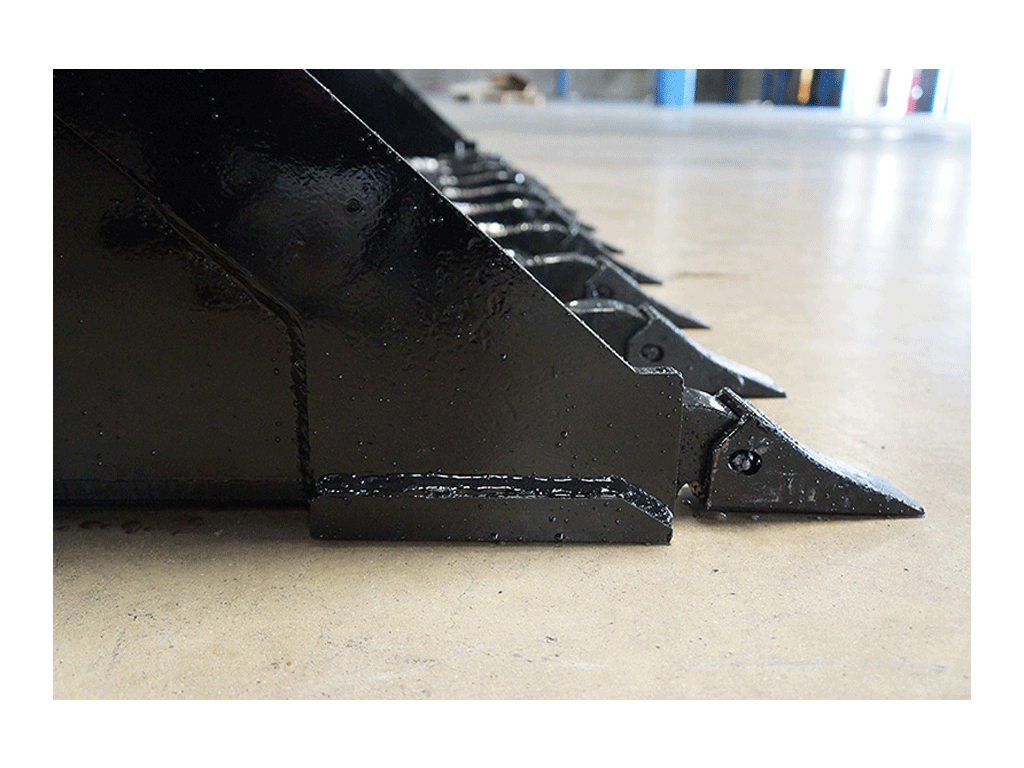 Cucharones de servicio severo BLUE DIAMOND para minicargadores