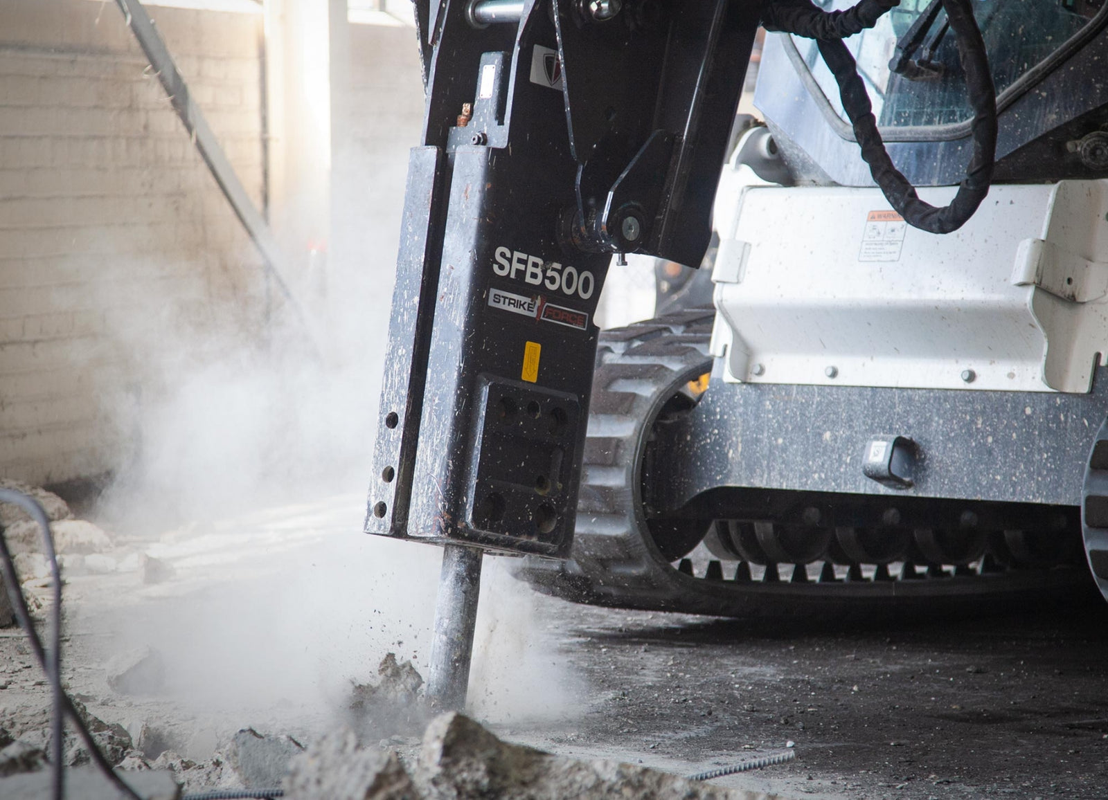 Martillo hidráulico PALADIN STRIKEFORCE para minicargadora